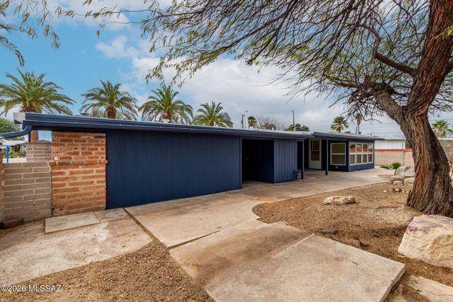 861 S Charles Avenue, Tucson, AZ 85711