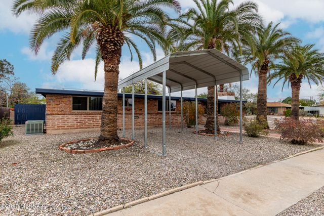 861 S Charles Avenue, Tucson, AZ 85711