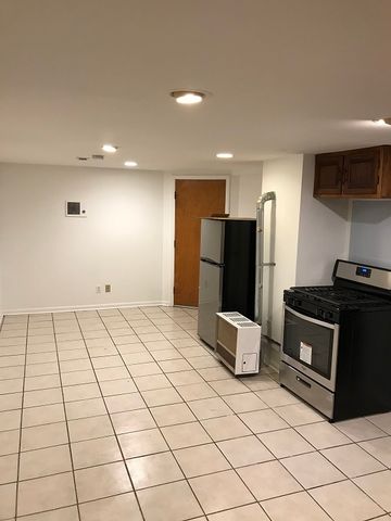 1806 N Richmond Street, Chicago, IL 60647