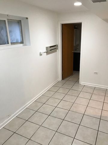 1806 N Richmond Street, Chicago, IL 60647