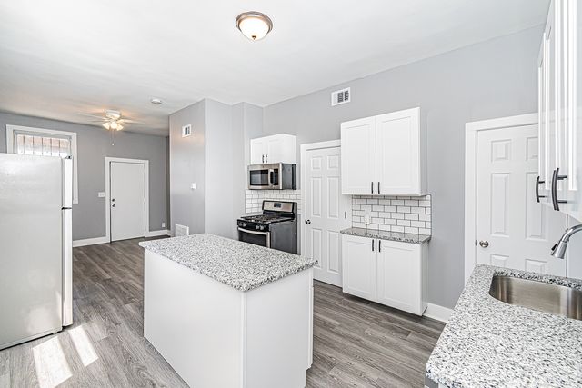 1806 N Richmond Street, Chicago, IL 60647