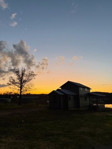 113 Shoreside Ct, Tracy City, TN 37387