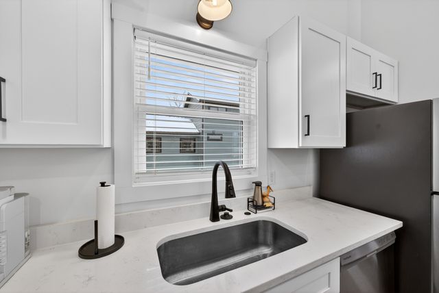 113 Shoreside Ct, Tracy City, TN 37387