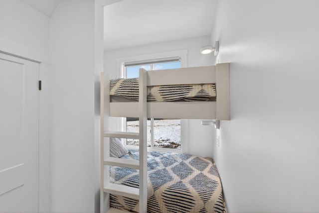 113 Shoreside Ct, Tracy City, TN 37387