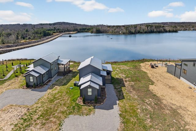 113 Shoreside Ct, Tracy City, TN 37387