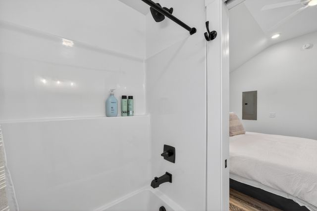 113 Shoreside Ct, Tracy City, TN 37387