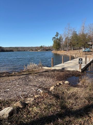 113 Shoreside Ct, Tracy City, TN 37387