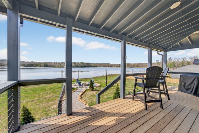 113 Shoreside Ct, Tracy City, TN 37387