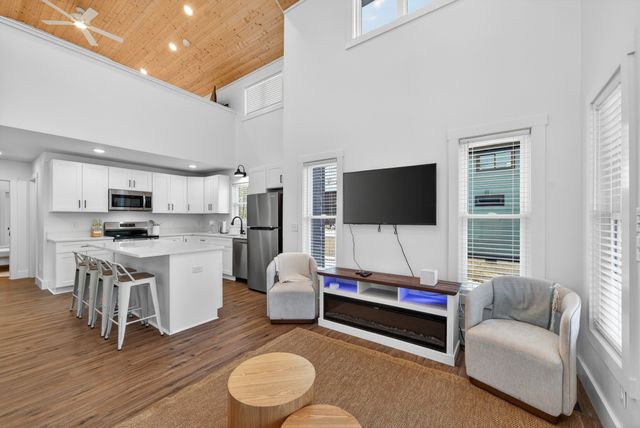 113 Shoreside Ct, Tracy City, TN 37387