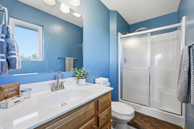 4910 CEDARBROOK Drive, Council Bluffs, IA 51503