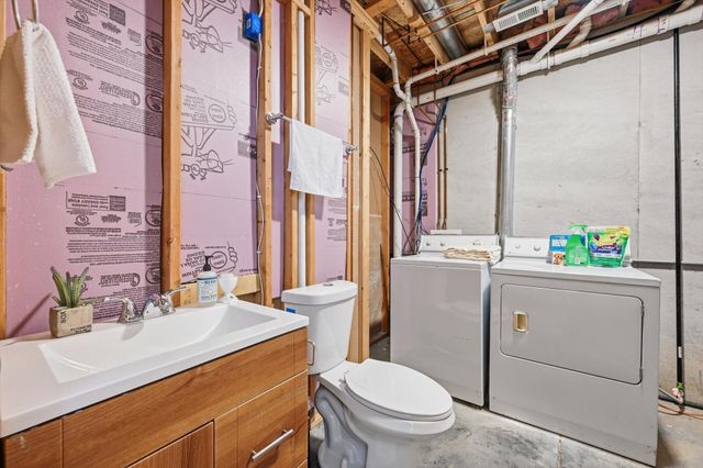 4910 CEDARBROOK Drive, Council Bluffs, IA 51503