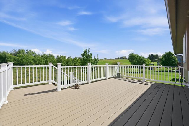 4910 CEDARBROOK Drive, Council Bluffs, IA 51503