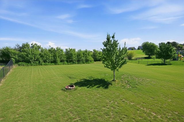 4910 CEDARBROOK Drive, Council Bluffs, IA 51503
