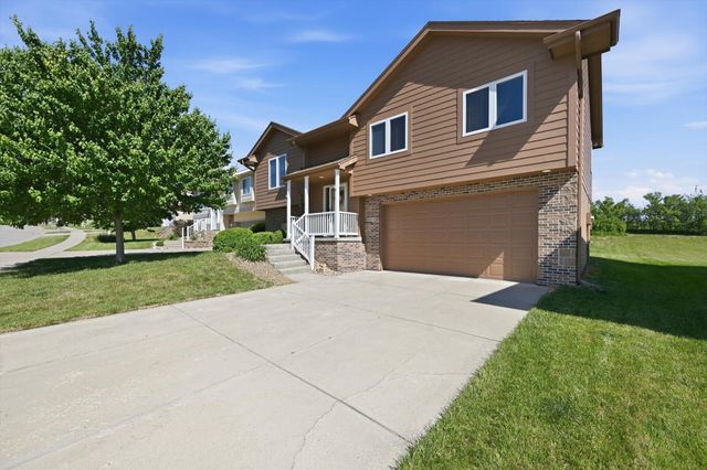 4910 CEDARBROOK Drive, Council Bluffs, IA 51503