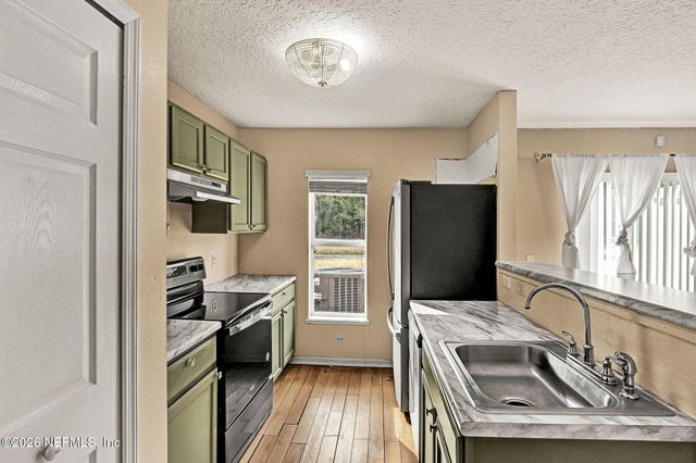 3754 VERDE GARDENS Circle, Jacksonville, FL 32218