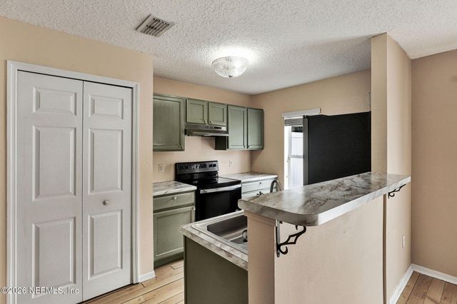 3754 VERDE GARDENS Circle, Jacksonville, FL 32218