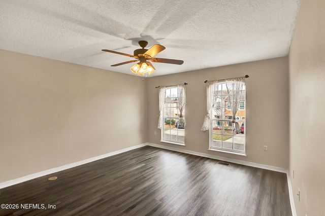 3754 VERDE GARDENS Circle, Jacksonville, FL 32218