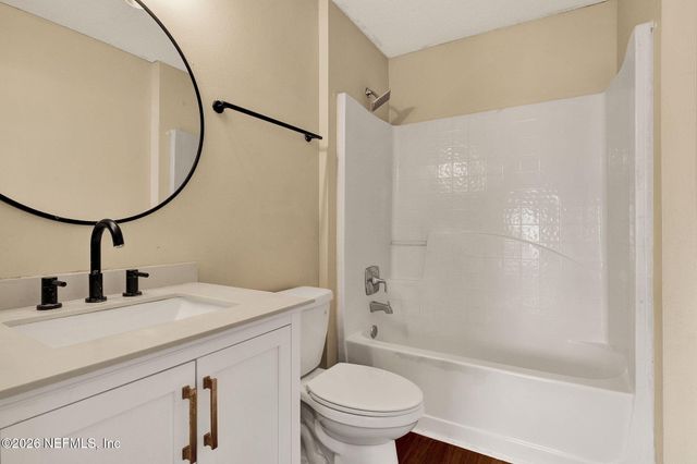 3754 VERDE GARDENS Circle, Jacksonville, FL 32218