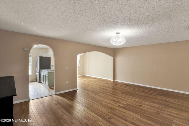 3754 VERDE GARDENS Circle, Jacksonville, FL 32218