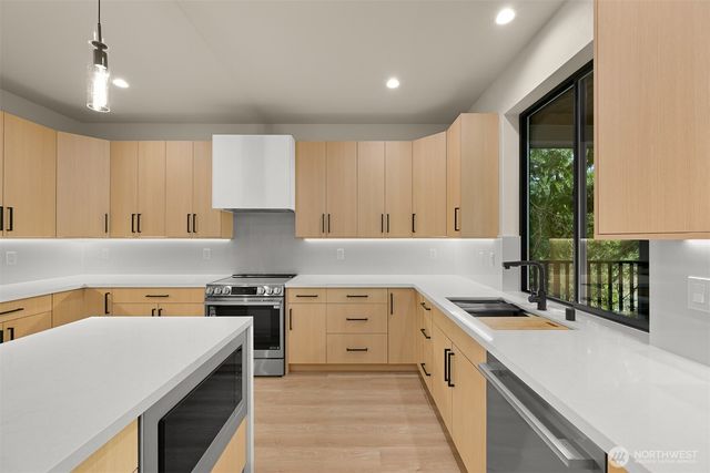 353 Sudden Valley Drive, Bellingham, WA 98229