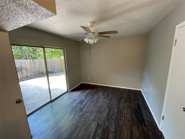 5806 Emerald Forest DR A, Austin, TX 78745