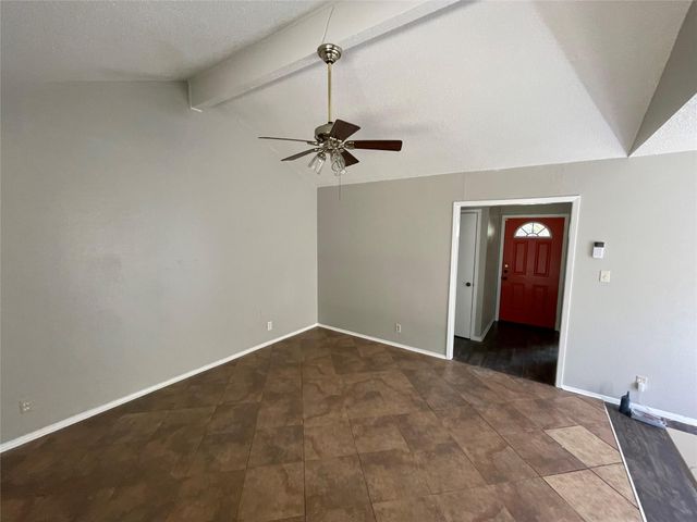 5806 Emerald Forest DR A, Austin, TX 78745