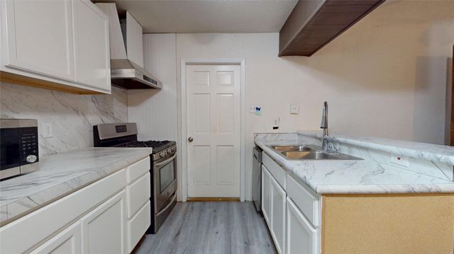 7115 Inkberry Drive, Houston, TX 77092