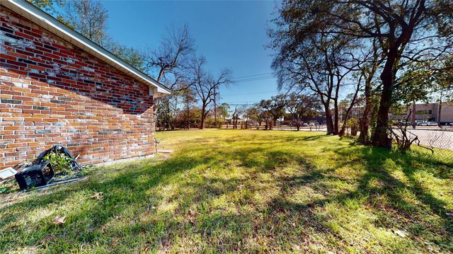 7115 Inkberry Drive, Houston, TX 77092