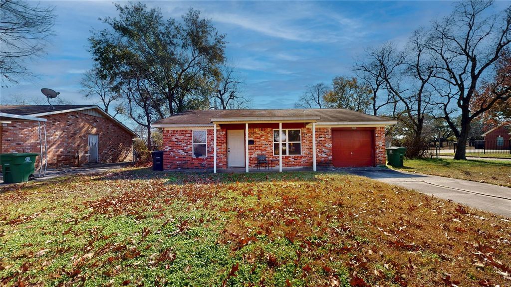 7115 Inkberry Drive, Houston, TX 77092