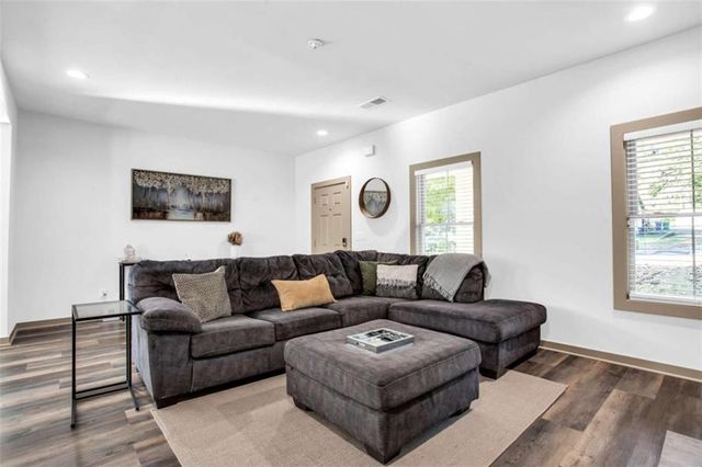 128 Nathan Road, Atlanta, GA 30331