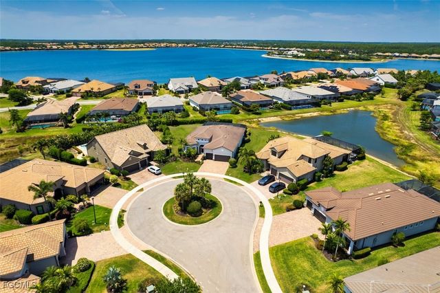 14001 Hawks Eye CT, Estero, FL 33928