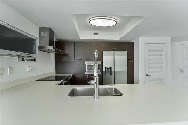 200 Sunny Isles Boulevard 2-1701, Sunny Isles Beach, FL 33160