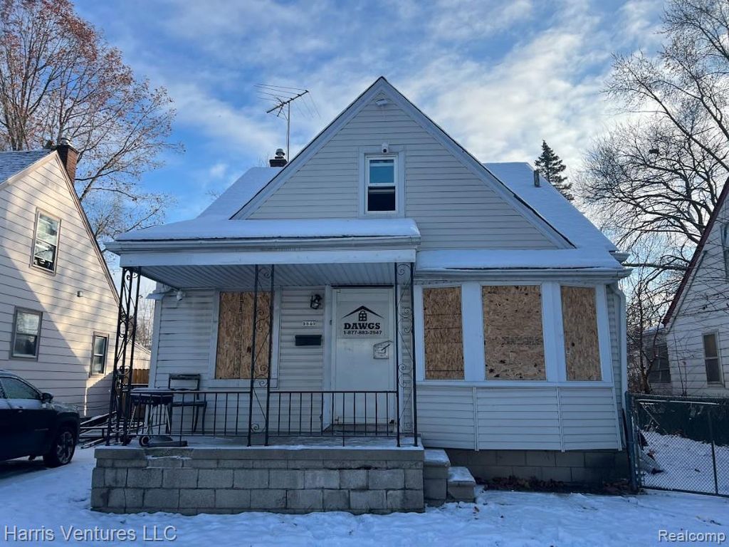 9940 Vaughan Street, Detroit, MI 48228