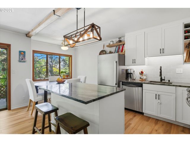 2021 Sw MAIN St 41, Portland, OR 97205