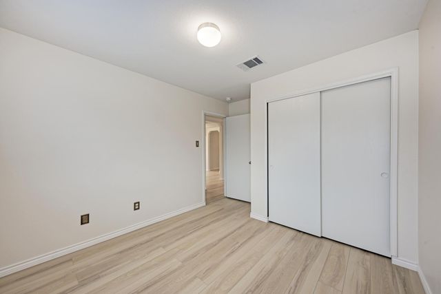 115 Camellia DR, Hutto, TX 78634