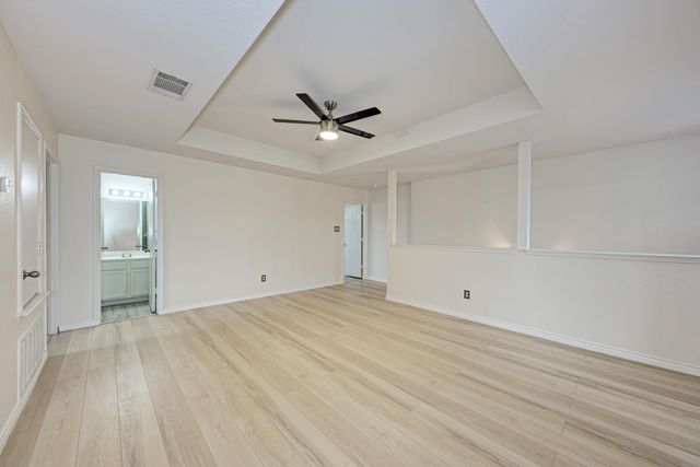 115 Camellia DR, Hutto, TX 78634