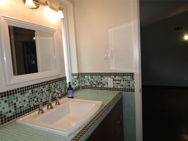 10505 Swallow Lane, Dallas, TX 75218