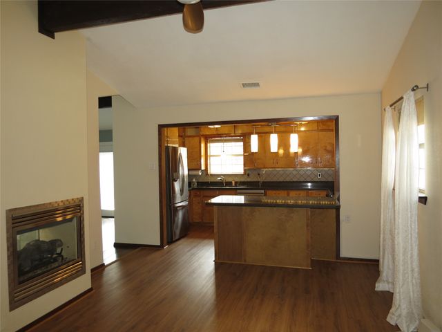 10505 Swallow Lane, Dallas, TX 75218