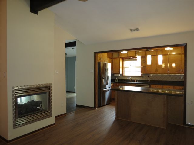 10505 Swallow Lane, Dallas, TX 75218