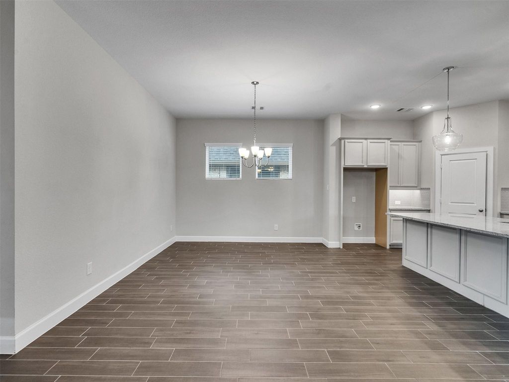 Image 11 of property listing at 7003 Goldstrum Way, Katy, TX 77493