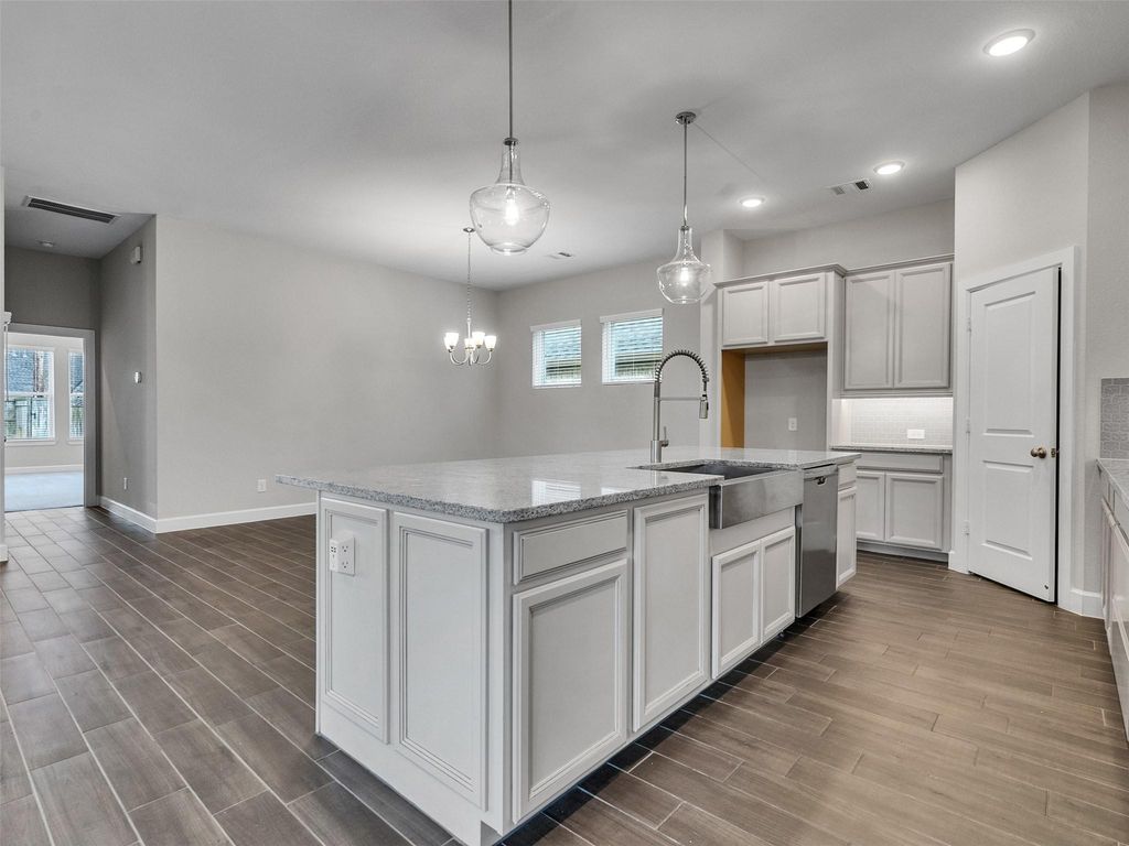 Image 15 of property listing at 7003 Goldstrum Way, Katy, TX 77493