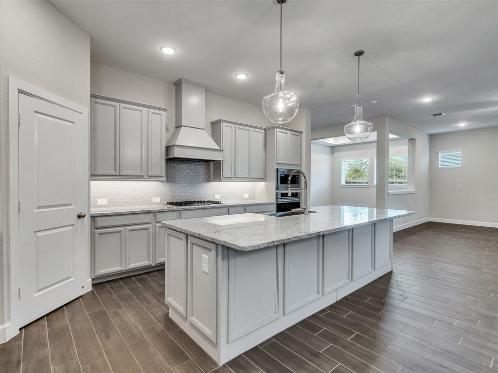 Image 17 of property listing at 7003 Goldstrum Way, Katy, TX 77493