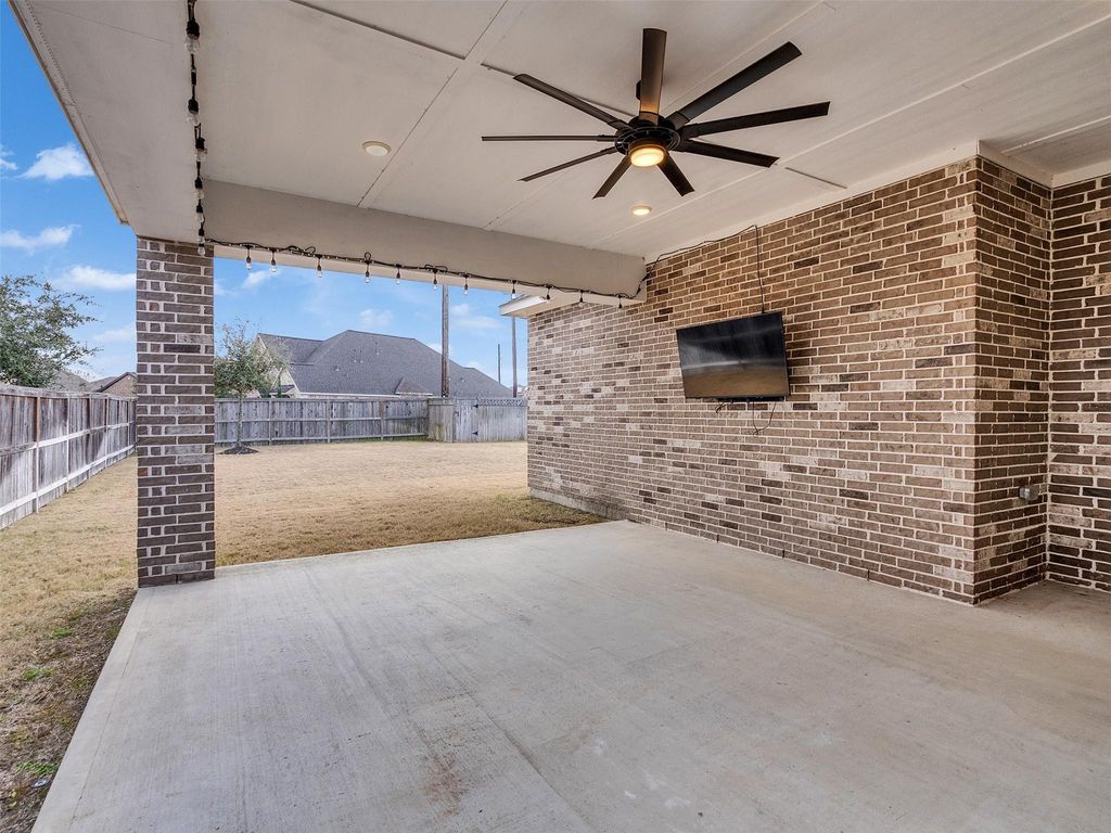 Image 21 of property listing at 7003 Goldstrum Way, Katy, TX 77493