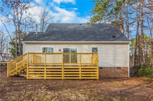 976 Chatfield Drive, Jamestown, NC 27282