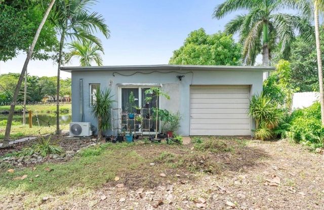12660 GRIFFING Boulevard, North Miami, FL 33161
