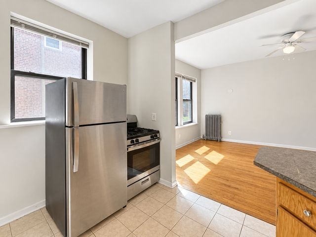 5459 S Everett Avenue 1B, Chicago, IL 60615