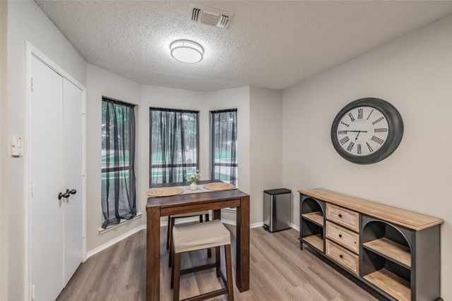 7000 Rovato Drive, Arlington, TX 76001