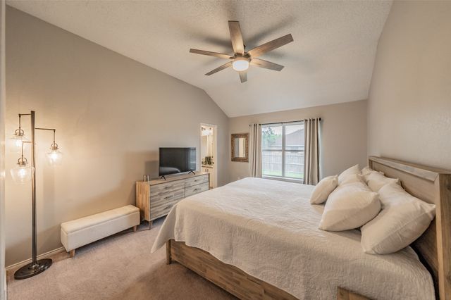 7000 Rovato Drive, Arlington, TX 76001