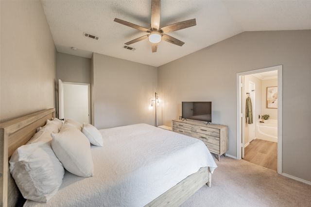 7000 Rovato Drive, Arlington, TX 76001