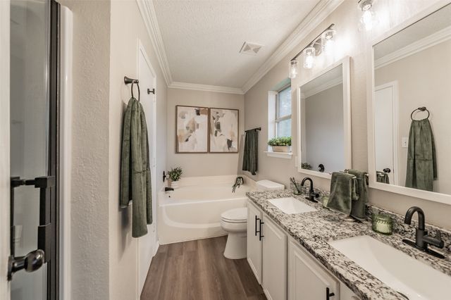 7000 Rovato Drive, Arlington, TX 76001